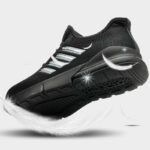 XYEHS 618 Lightweight & Breathable Fly Woven Fabric Safety Work Shoes, Steel Toe Cap, Aramid Mid-Sole, Impact & Puncture Resistant Work Sneakers, Anti-Skidding, Rubber Sole, Mesh Lining - Image 6