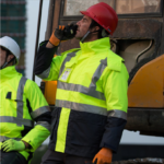 XYEHS B406 4 in 1 High Visibility Reflective Winter Thermal Safety Jacket with Cotton Padded Inner, Insulated Parka, Wind/Rain/Snow/Cold Proof - Image 3