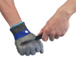 XYEHS GS001 Level 5 Stainless Steel Mesh Metal Cut Resistant Glove with a Inner Glove, Five-Finger Anti-Cut Glove, Food Grade Glove for Kitchen, Butcher, Mandoline, Fishing - Image 3