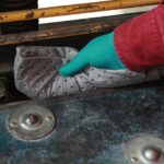 XYEHS SKS001G 10 Gallon/38L Universal Spill Kits with Bag, 37 Pieces - Image 3