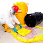 XYEHS SKY201 21.5 Gallon/81L Chemical Only Spill Kits with 20 Gallon Poly-Overpack Salvage Drum, 47Pieces - Image 2